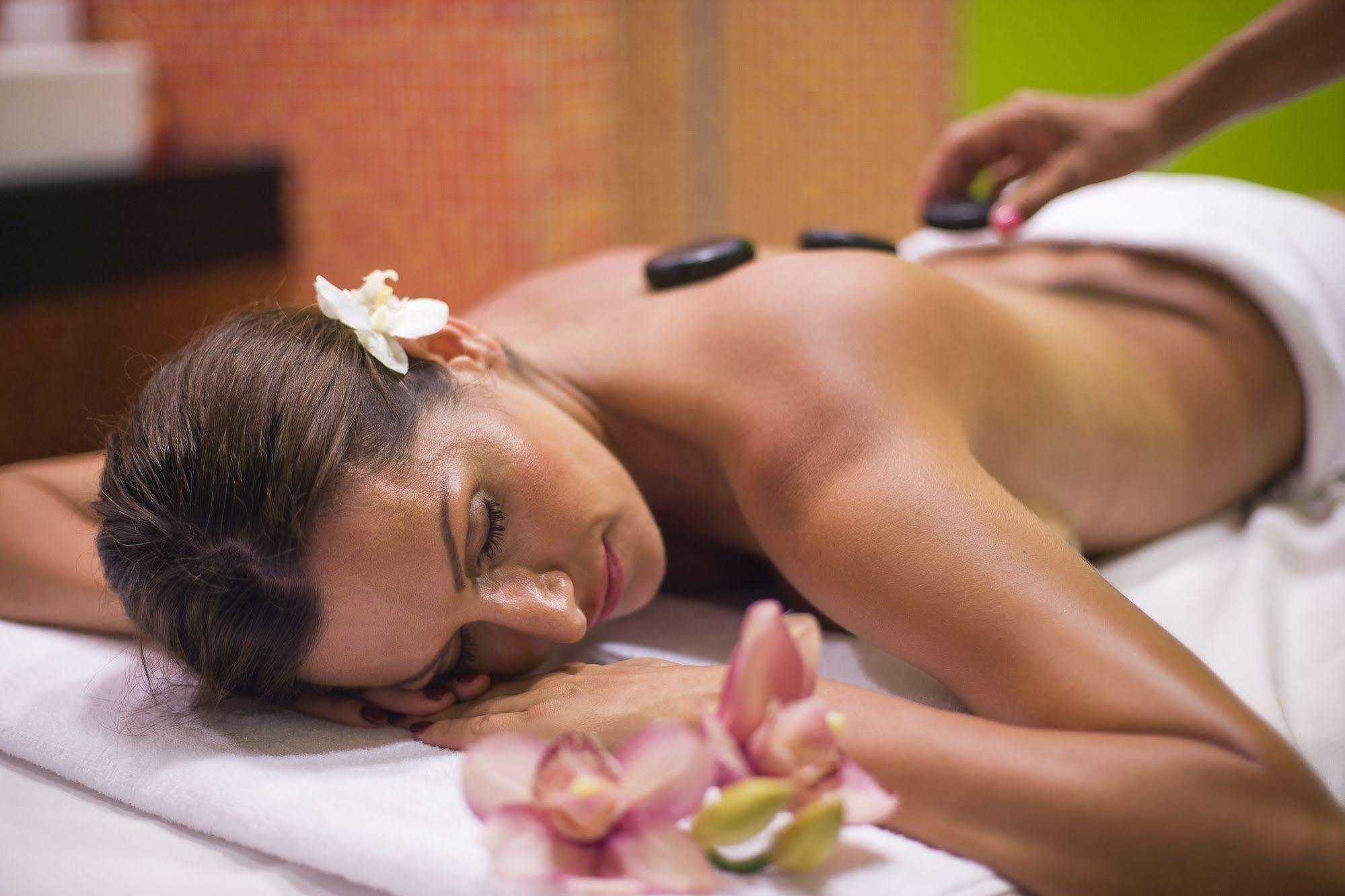 Wellness Hotel Vista Dolni Morava Bagian luar foto